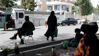 La mitad de las mujeres afganas apenas sale de casa bajo restricciones talibanas, según la ONU La mitad de las mujeres afganas apenas sale de casa bajo restricciones talibanas, según la ONU