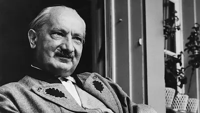 Martin Heidegger Martin Heidegger