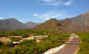 Escapada de fin de semana largo: el pueblo en las alturas donde viven sólo 10 familias | Escapadas