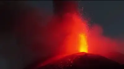 Volcán Etna en erupción Volcán Etna en erupción