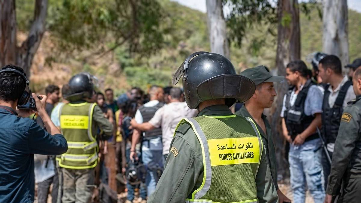 Marruecos frenó un cruce masivo hacia Ceuta y expulso a periodistas que cubrían la crisis migratoria