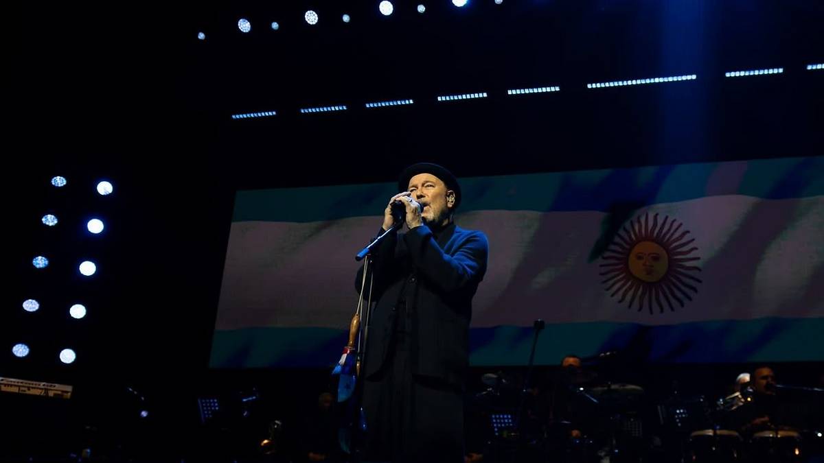 Un país portátil, una patria que canta: la noche de Rubén Blades en Buenos Aires