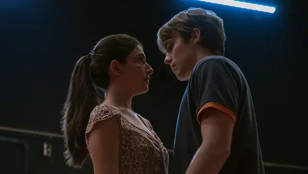 El nuevo drama adolescente protagonizado por la hija de Adam Sandler | Netflix