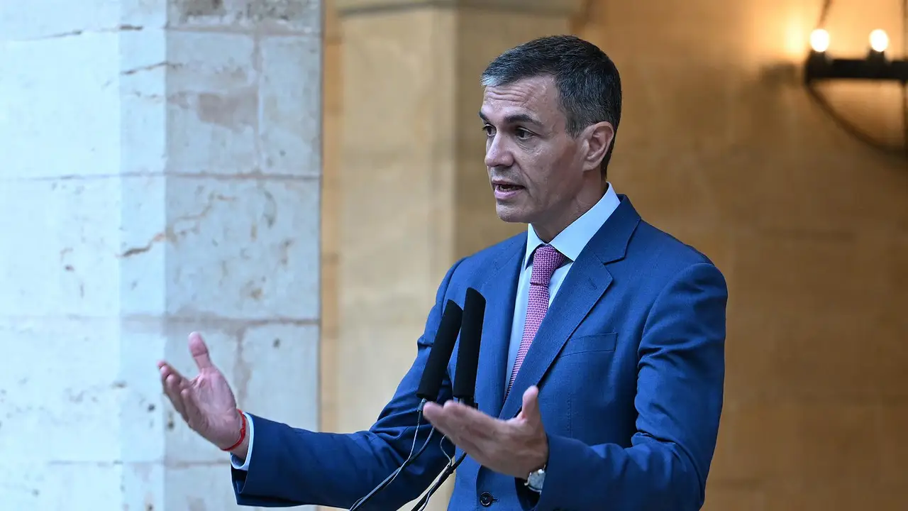Pedro Sánchez homenajeó a Federico García Lorca a 90 años de su asesinato: "Su voz fue silenciada por la violencia, pero sus versos siguen vivos"