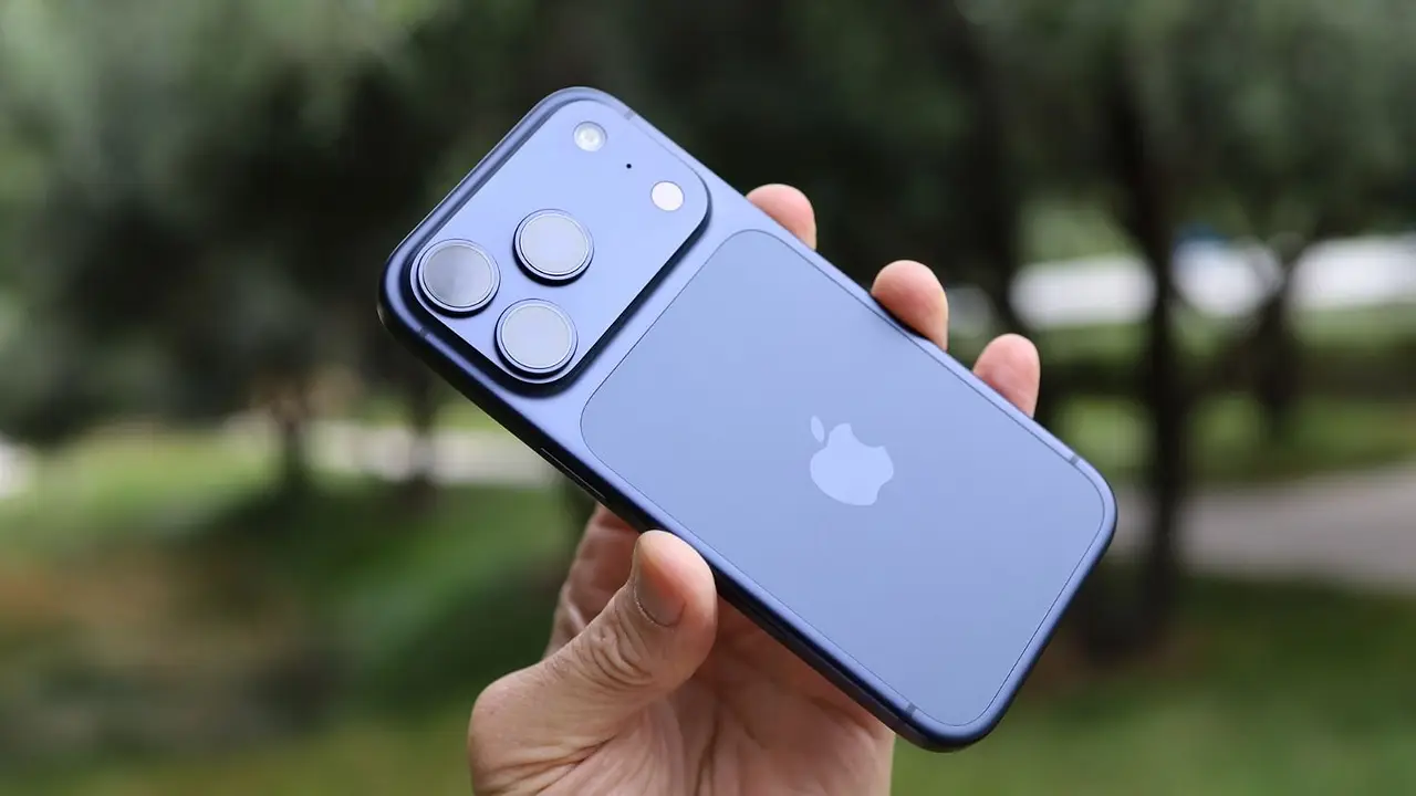 iPhone 18