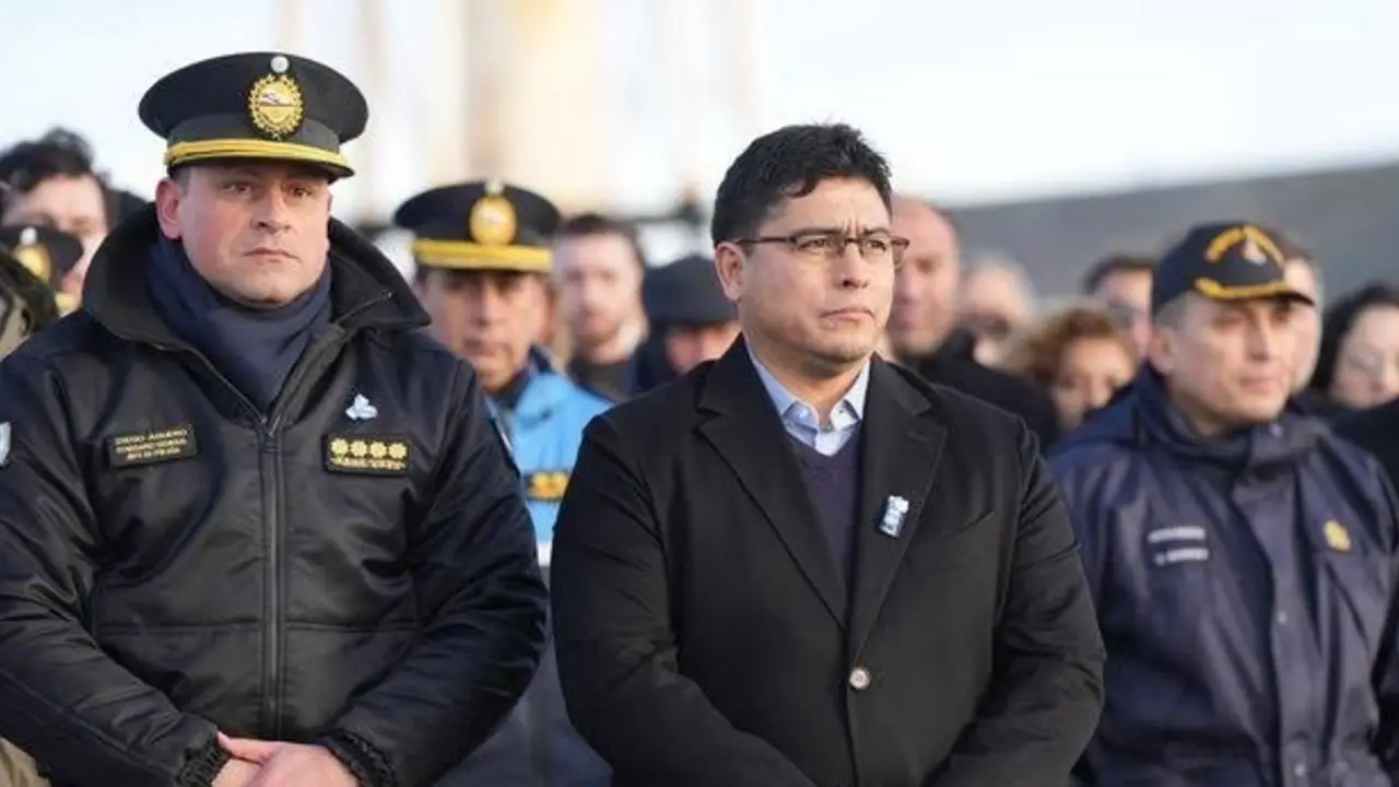 Protestas y conflicto policial en Santa Cruz: impulsan una ley contra las represalias de Vidal