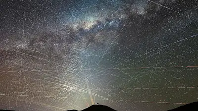Creciente número de satélites amenaza la observación astronómica, según un estudio del ESO Creciente número de satélites amenaza la observación astronómica, según un estudio del ESO