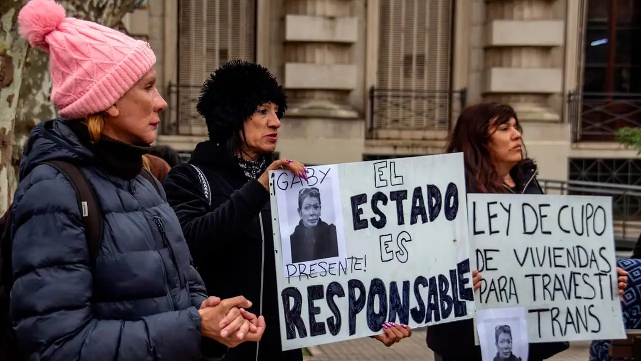 Tres femicidios en 15 días en Rosario: organizaciones feministas le reclaman políticas públicas a Pullaro