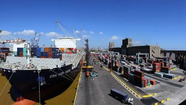 Caen las importaciones en cuatro rubros: por qué es una mala señal para Milei | Crisis económica