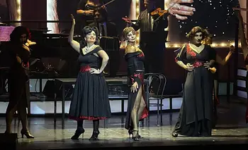 Un homenaje a las mujeres, más que al tango: así es "Ellas son tango" | Teatro