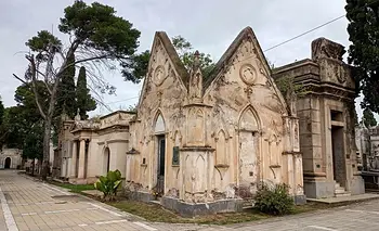 Paseo entre tumbas: el recorrido más misterioso de Córdoba | Turismo