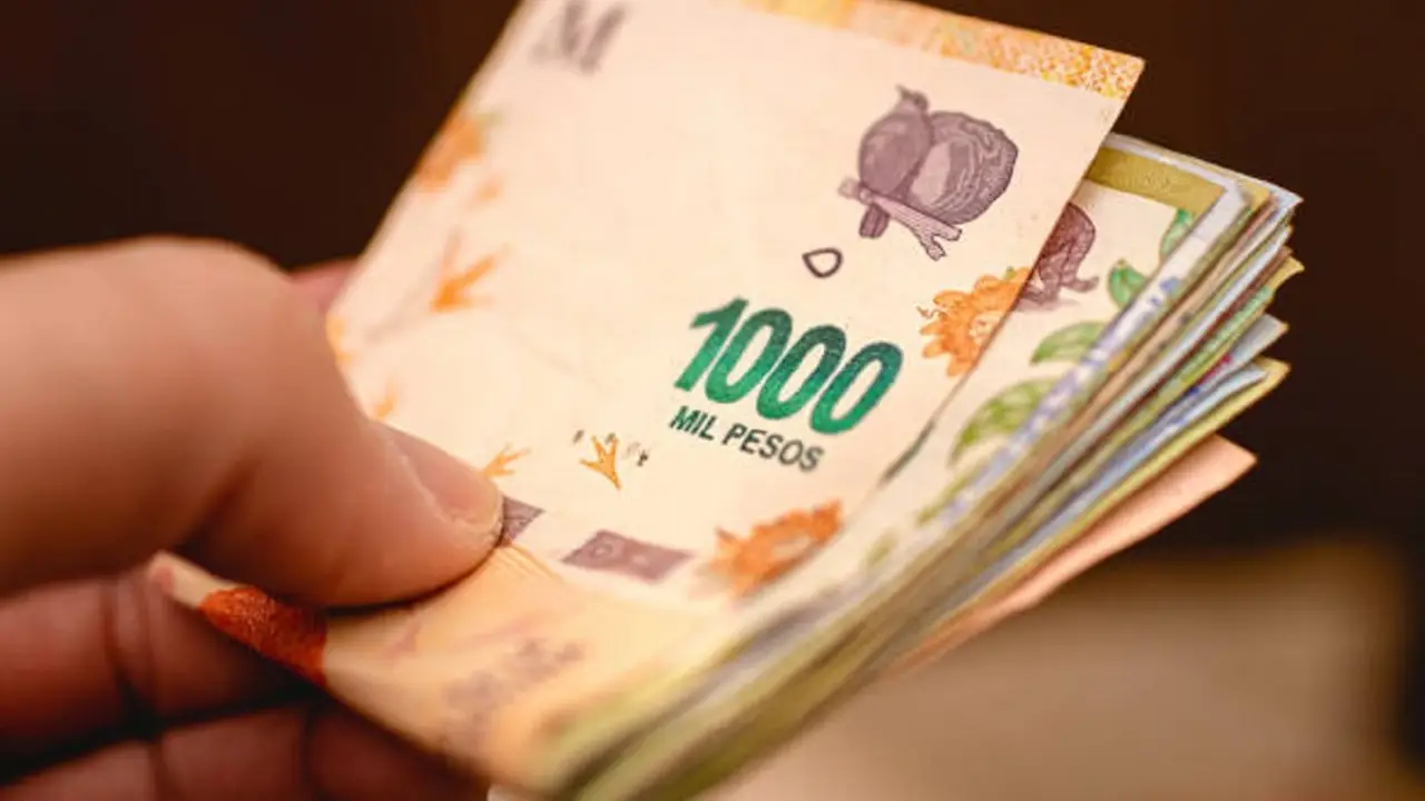 Dinero.