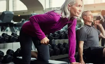 Menopausia: por qué recomiendan entrenar brazos a los +50 | Lifestyle