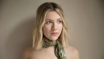 Uma Kabusacki presenta “Seattle”, su nuevo disco, en La Fábrica. Uma Kabusacki presenta “Seattle”, su nuevo disco, en La Fábrica.