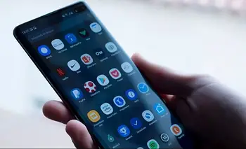 Qué apps de fábrica podés desinstalar para liberar memoria | Celulares