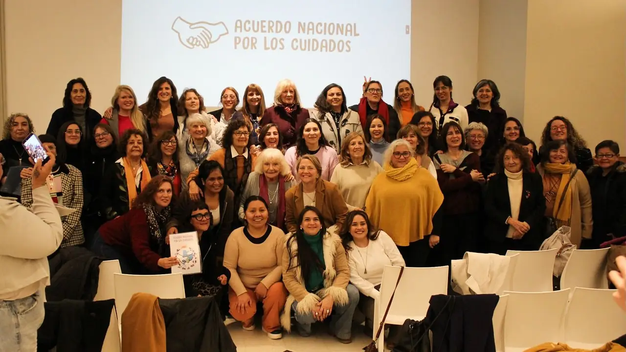 Referentes de distintos sectores presentaron el Acuerdo Nacional por los Cuidados