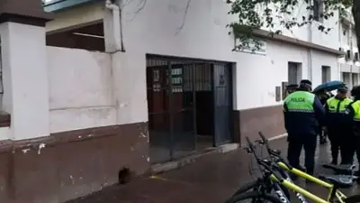 Conmoción en Tucumán: un alumno de 14 años llevó un arma a la escuela y disparó dentro del aula Conmoción en Tucumán: un alumno de 14 años llevó un arma a la escuela y disparó dentro del aula