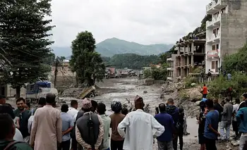 Fotos y videos impactantes de la riada que mató a decenas de personas en Nepal | Nepal