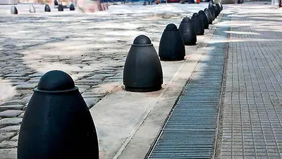 Pocos la conocen: asombro por la función clave de las bolas de cemento en las veredas y calles Pocos la conocen: asombro por la función clave de las bolas de cemento en las veredas y calles