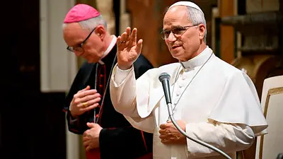 El papa León XIV El papa León XIV
