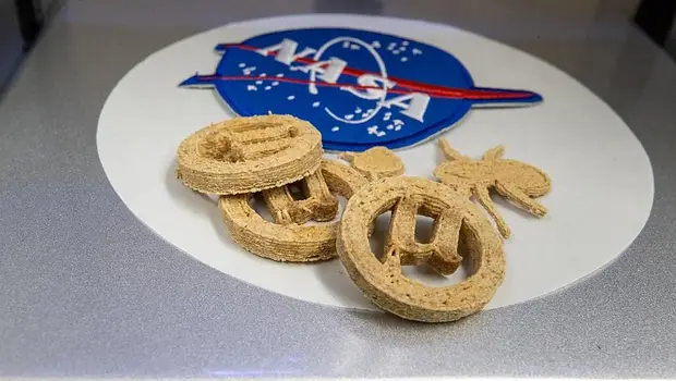 Para comer en la tierra y el espacio: la NASA crea galletitas a base de plástico reciclado | Galletitas