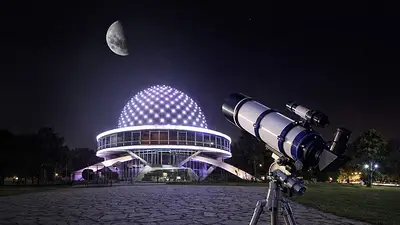 Completamente gratis: el Planetario abre sus puertas para disfrutar del eclipse lunar este jueves Completamente gratis: el Planetario abre sus puertas para disfrutar del eclipse lunar este jueves