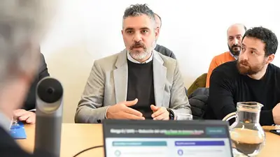 El gobierno bonaerense planteó ante la UIA hacer una “reforma tributaria nacional” El gobierno bonaerense planteó ante la UIA hacer una “reforma tributaria nacional”