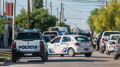 Grave denuncia escolar: una nena de 12 años terminó internada por lo que le dieron sus compañeros en el aula Grave denuncia escolar: una nena de 12 años terminó internada por lo que le dieron sus compañeros en el aula