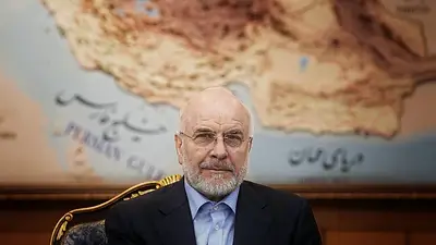 Irán afirma estar sumido en una "guerra económica total", pero prometió resistir Irán afirma estar sumido en una "guerra económica total", pero prometió resistir