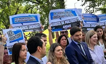 Gestión Pullaro: docentes santafesinos perdieron hasta $17 millones en menos de 3 años | Ajuste