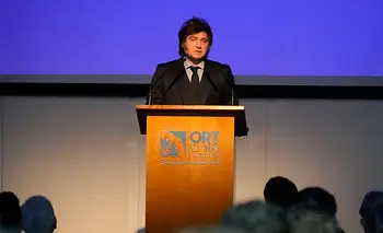 Ante alumnos de secundario, Milei vinculó a Marx con Satán y a Dios con la abundancia | Insólito discurso