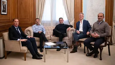 El PRO evalúa alianzas con LLA en distritos que no gobiernan para "blindar el cambio" El PRO evalúa alianzas con LLA en distritos que no gobiernan para "blindar el cambio"