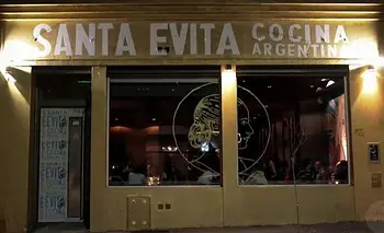 Cierra el histórico restaurante Santa Evita en Palermo: "Fue Milei" | Recesión