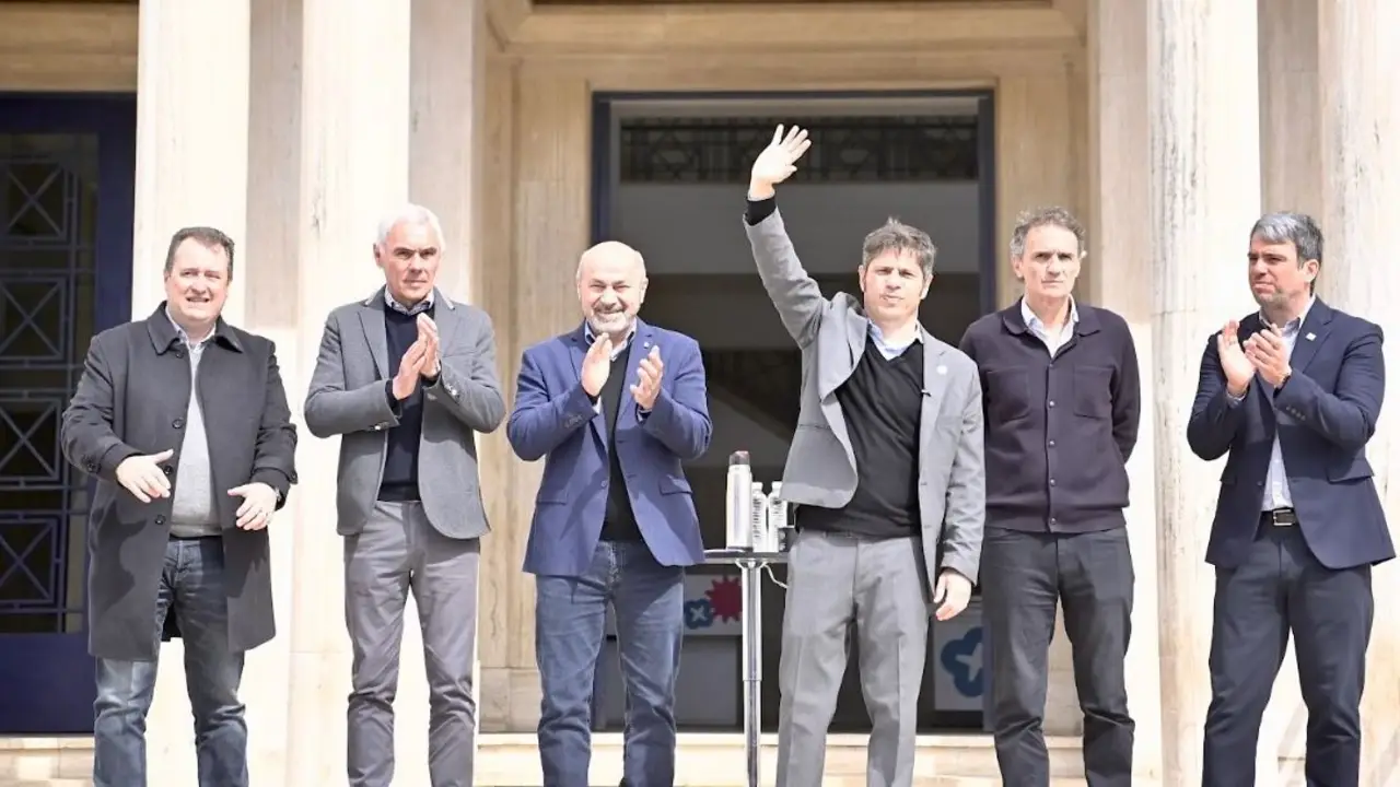 Kicillof inauguró la primera planta embotelladora de Aguas Bonaerenses