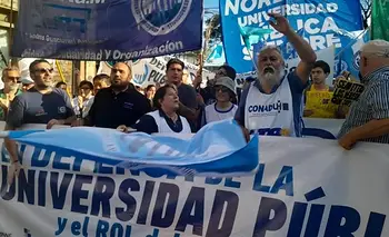 Paro universitario: trabajadores de Chaco y Corrientes protestan contra el ajuste de Milei | Paro