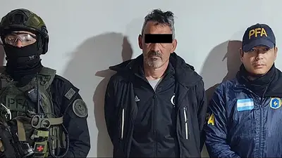 Detienen a "Bebote" Álvarez: está acusado de integrar una banda narco Detienen a "Bebote" Álvarez: está acusado de integrar una banda narco