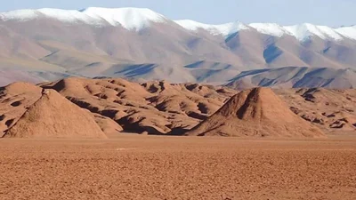 Dónde queda el “Desierto de Atacama argentino”, el paisaje rojo que parece de otro planeta Dónde queda el “Desierto de Atacama argentino”, el paisaje rojo que parece de otro planeta