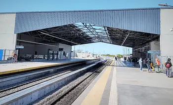 Colapsó una escalera mecánica en una estación del Belgrano Sur | Incidente