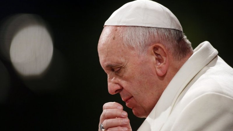 La carta completa en la que el papa Francisco permite el perdón a las mujeres que abortaron
