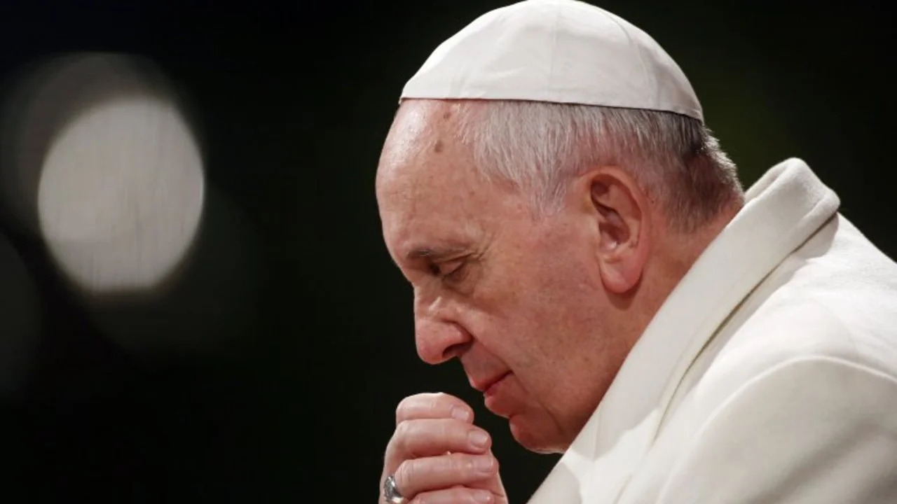 La carta completa en la que el papa Francisco permite el perdón a las mujeres que abortaron