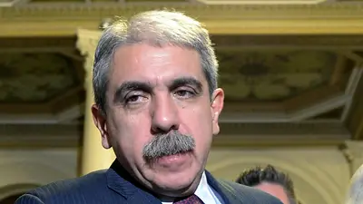Cepo al dólar: Gobierno admite "ajuste circunstancial" y descarta malestar de ahorristas Cepo al dólar: Gobierno admite "ajuste circunstancial" y descarta malestar de ahorristas