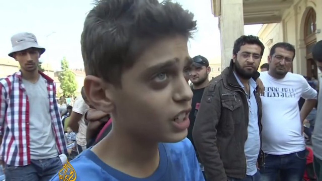 Crisis de los refugiados: "Paren la guerra" clama un chico sirio a Europa