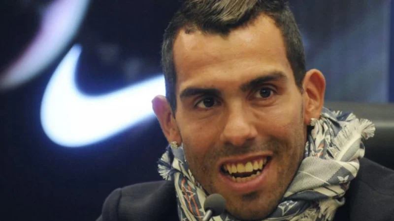 Tevez: "Por pegarme a Macri o Scioli no voy a hacer que la gente decida"