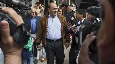 Elecciones en Tucumán: Manzur achicó la diferencia con Cano Elecciones en Tucumán: Manzur achicó la diferencia con Cano