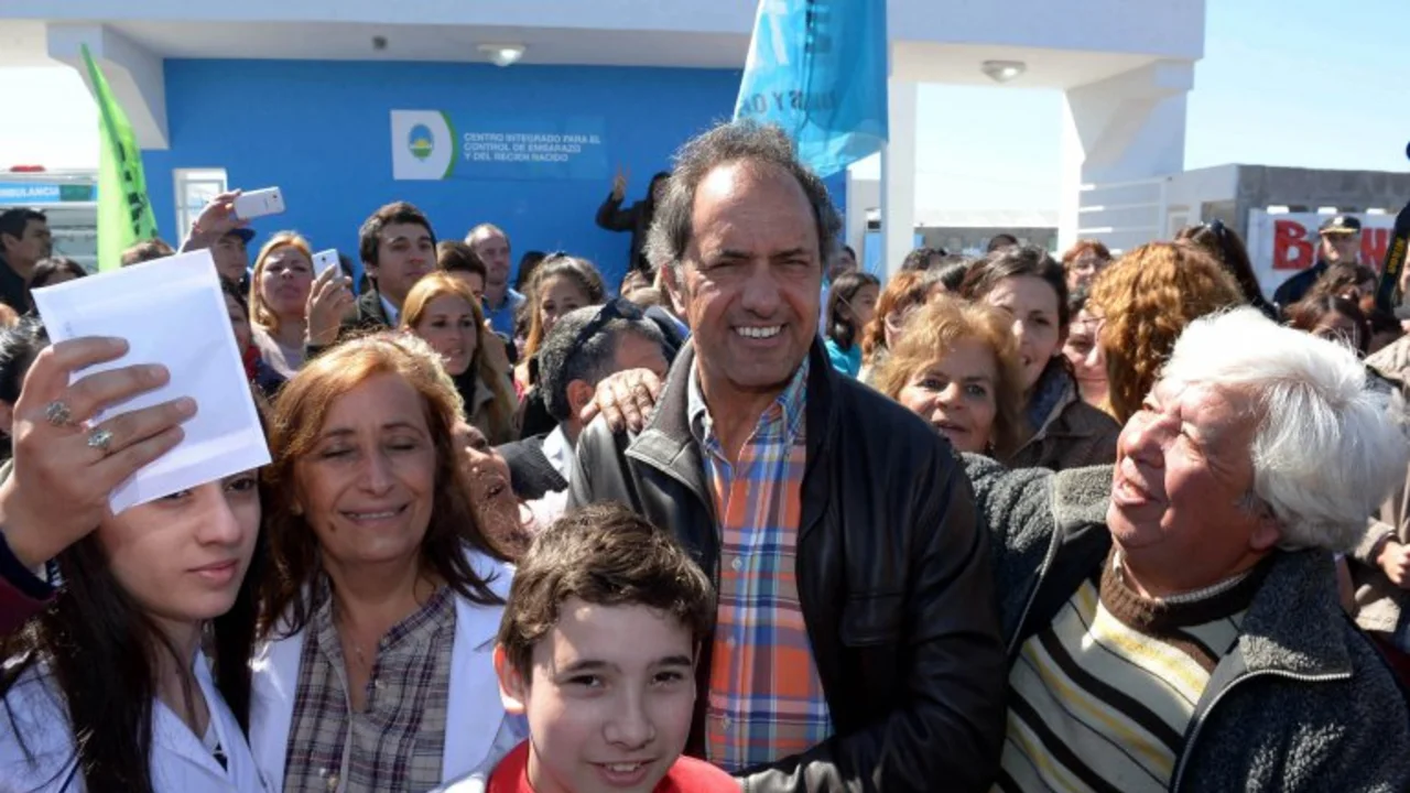 Scioli elogió Fútbol para Todos y cargó contra Niembro