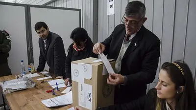 Elecciones en Tucumán: en el último día de escrutinio, Manzur se impone por 7 puntos Elecciones en Tucumán: en el último día de escrutinio, Manzur se impone por 7 puntos