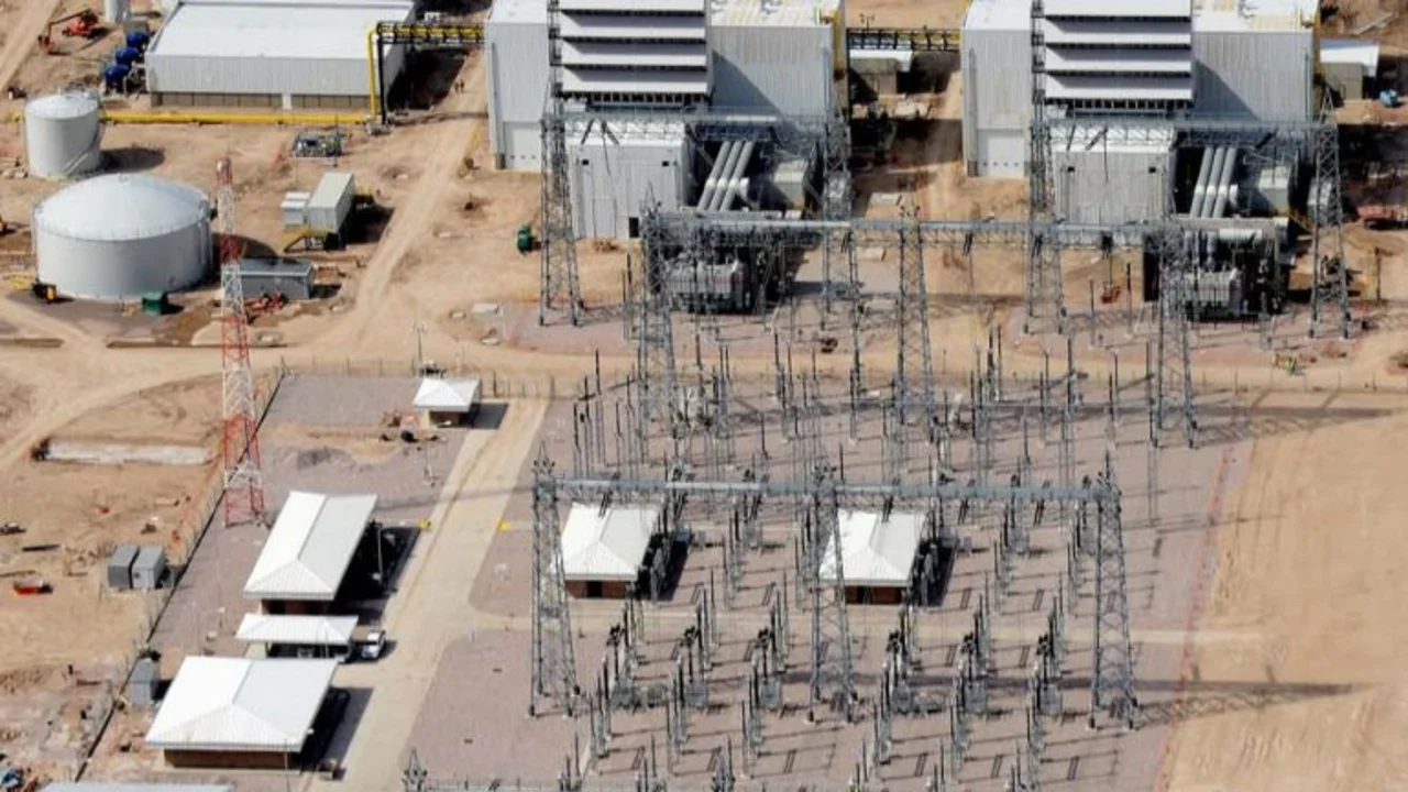 Primer fuego con gasoil y sincronización de la turbina 2 de la Central Termoeléctrica Guillermo Brown