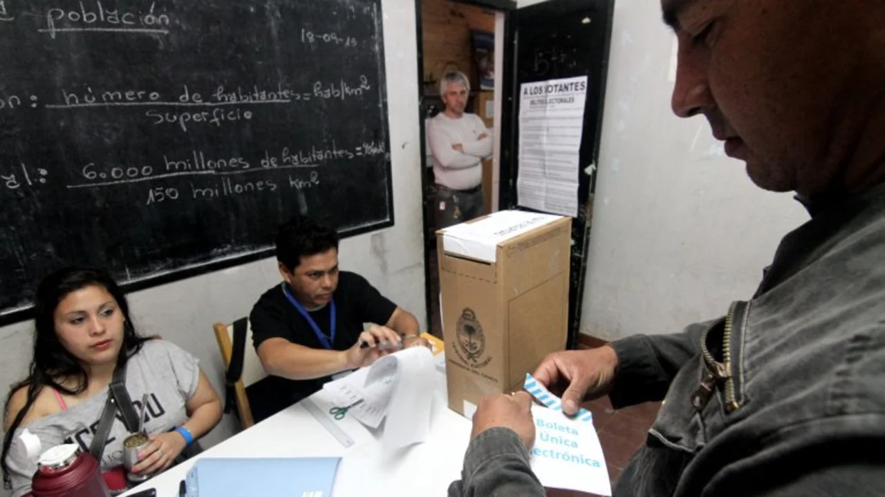 Chaco: el oficialismo se impone en el comienzo del escrutinio