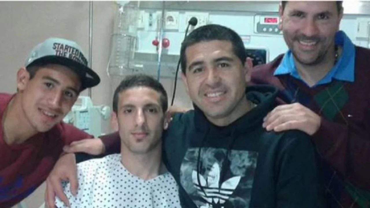 El "embajador" Riquelme visitó al Ezequiel Ham, lesionado por Tevez