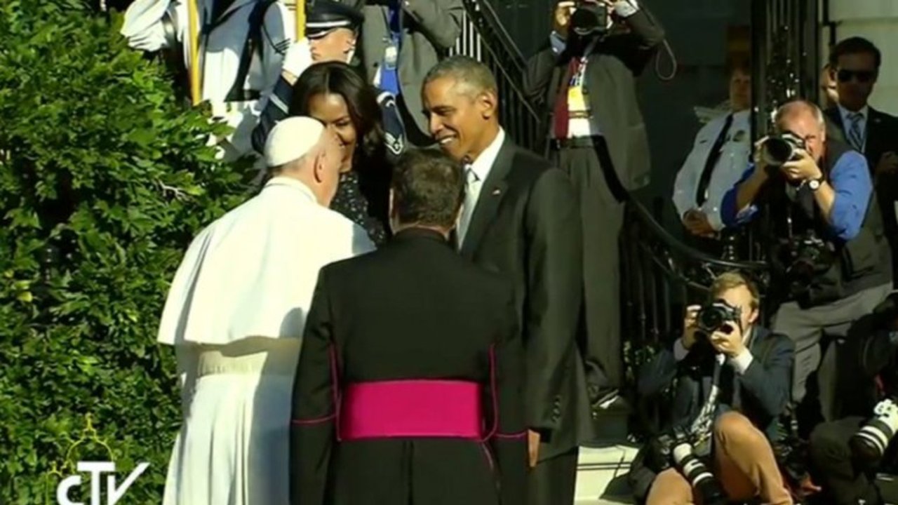 Francisco llegó a la Casa Blanca para reunirse con Barack Obama